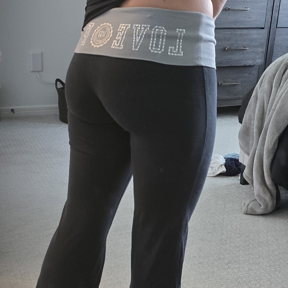 VS yoga leggings